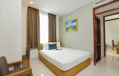 共用卫生间家庭房 — Golda Hotel
